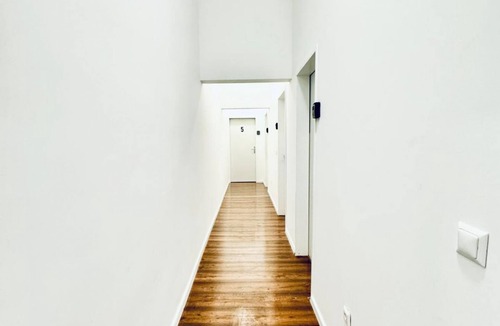 Liesing Apartment | Beautiful Room Close to Atzgersdorf