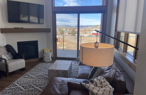 Fraser Condo | Beautiful spacious New-Build near Winter Park Resort. Top floor/Hot Tub