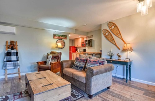 Green Mountain Falls Apartment | Beaver Lodge Near Pikes Peak & Manitou Springc GMF