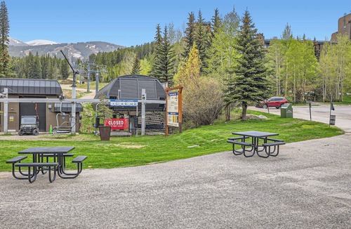 Peak 9 Condo | Beaver Run Condo: Ski In/Out, Hot Tubs, Dog-Friendly, Ground Floor