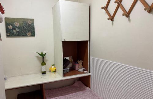 Nonhyeon-dong House | BESTEL 신사 여성전용 개인 미니룸 Female Only Private Mini Room Gosiwon 2pm ckeck in 11am ckeck out address 강남구 논현동6-8 BESTEL, Check the message for the check in