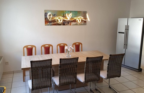 Maasdorf Apartment | BIG Apartment 150m² in Bad Liebenwerda