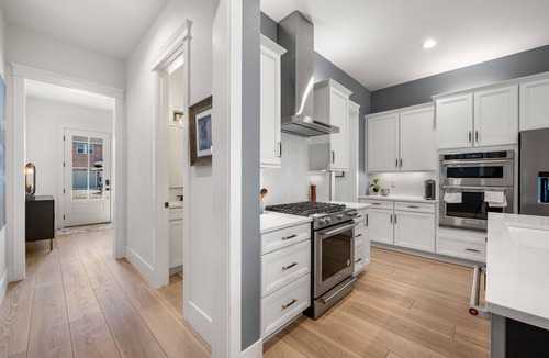 Erie House | Big beautiful new home super close to Denver Intl Airport, Denver, Boulder