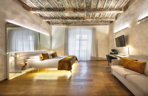 Mala Strana Hotel | Bishop's House