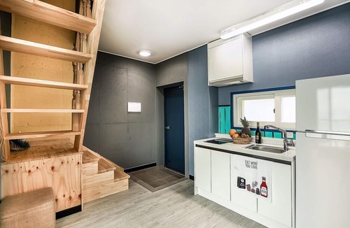 Dolsan-eup Hotel | Blooming Pension