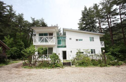 Yangyang House | Blue Sky Milky Way Pension