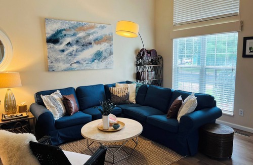 Lafayette House | Blue Spruce Cottage with hot tub near Boulder!