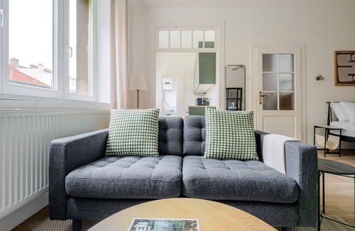 Smichov Apartment | Blueground | Anděl, view, nr Vltava River (PRG-80)