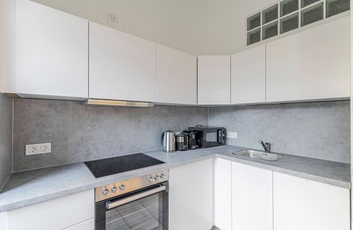 Mariahilf Apartment | Blueground | Mariahilf, washer/dryer, nr Naschmarkt