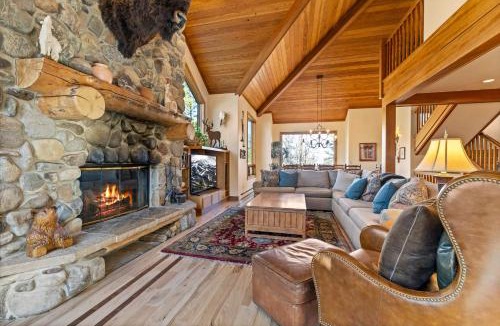 Boulder Ridge House | Boulder Ridge Lodge: Huge Ski-In Home w/20 Beds
