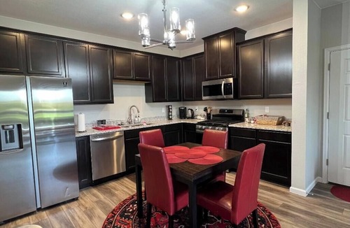 Aurora Apartment | Brand new 2 bedroom condo - Bienvenido Red Phoenix