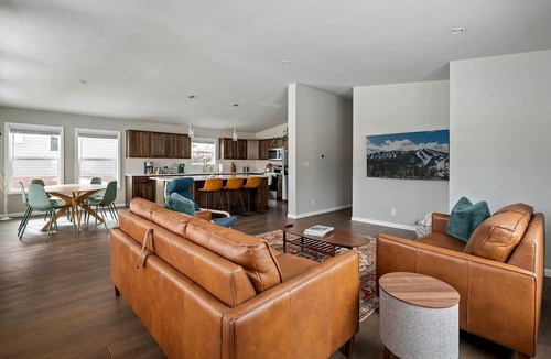Tabernash House | Brand New Cozy Mountain Retreat Cabin with Panoramic Views Near Winter Park, Tabernash Colorado