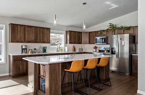 Tabernash House | Brand New Cozy Mountain Retreat Cabin with Panoramic Views Near Winter Park, Tabernash Colorado