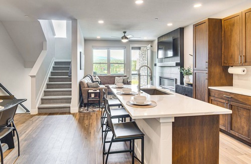 Rendezvous House | Brand-New Townhome w/Hot Tub, 4 Mi to Winter Park