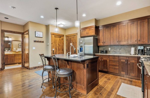Breckenridge Condo | Breck Summer Escape - 2 BD/2 BR with Pool & Hot Tubs, Just Steps from Downtown