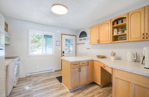 Blue River Condo | Breckenridge Area Condo w/Mountain Views