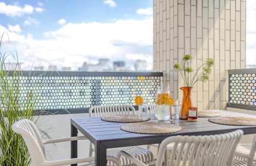 Holesovice Apartment | Bright 2BR - 4th floor, Balcony, Free Parking by Gravity Prague
