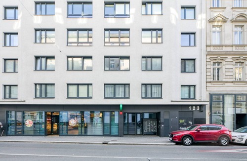Mariahilf Apartment | Bright Mariahilf 1BR near Naschmarkt and Metro U4 & U3, by Blueground