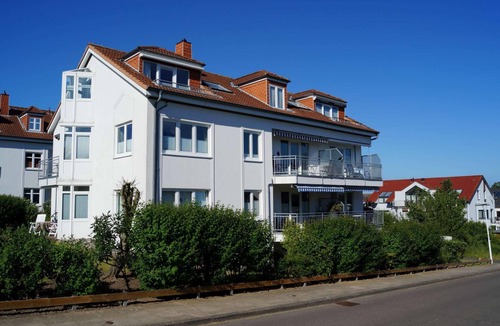 Groemitz Apartment | Bright, modern 2-room vacation apartment for 4 people with balcony by the Baltic Sea