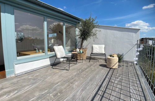 Lubeck City Centre Apartment | Bright top-floor apartment with large south-facing terrace