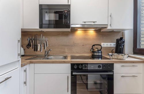 Carolinensiel House | Bright vacation home for families: with 3 bedrooms, loft studio, new kitchen and