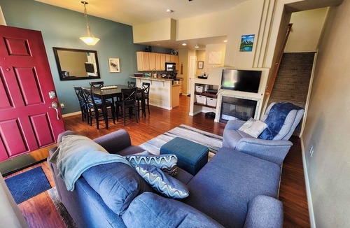 Southwest Colorado Springs House | Broadmoor Retreat Mtn Views Hiking and Biking