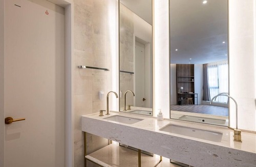 Masan Hotel | Brown Dot Hotel Masan