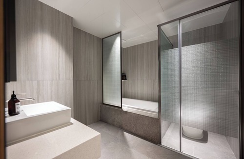 Gyo-dong Hotel | Browndot
