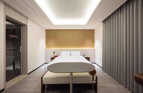 Gyo-dong Hotel | Browndot