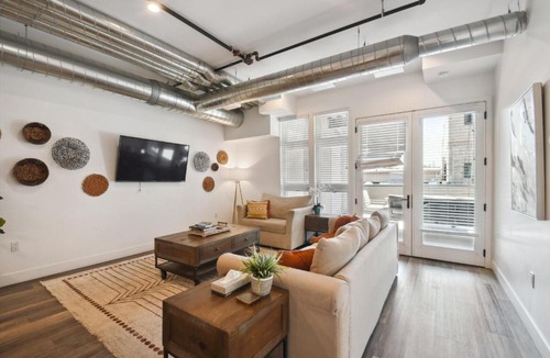 River North Art District House | Brushed & Bold | Modern 2BR RiNo Loft | Walk to Breweries & Mission Ballroom