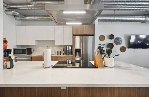 River North Art District Condo | Brushed & Bold | Modern 2BR RiNo Loft | Walk to Breweries & Mission Ballroom
