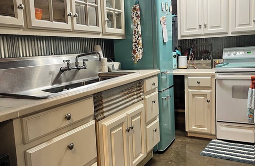 Louisburg House | Bungaloft in charming Louisburg with AC, WiFi, Tv.