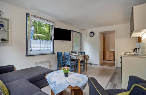 Dranske House | Bungalow 'Bungalow Kay, Bgl 4' with Private Terrace and Wi-Fi