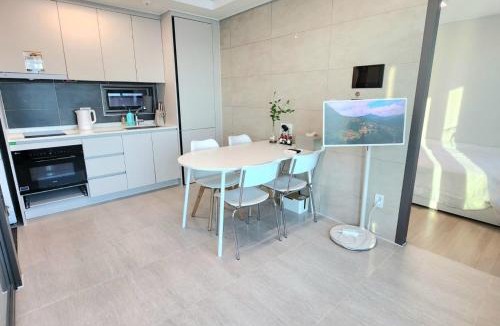 Suyeong-Gu Apartment | Busan#Gwanganli#Hot place#Healing Home