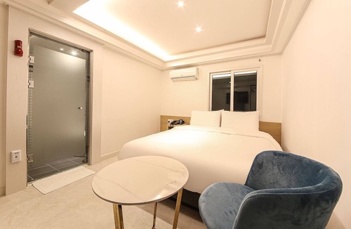 Busanjin Hotel | Busan Seomyeon Business Hotel J7