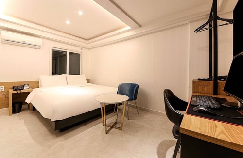Busanjin Hotel | Busan Seomyeon Business Hotel J7