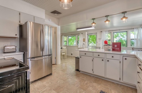 Grand Junction House | Butterfly: Downtown Stay Near CMU