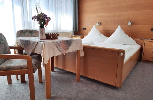 Waischenfeld Bed & Breakfast | Café-Pension Krems - Double room