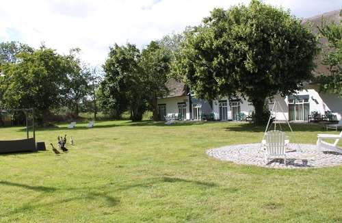 Oldenburg in Holstein Cabin | Cabana-Economy-Shared Bathroom-Garden view-Schlaffass 2