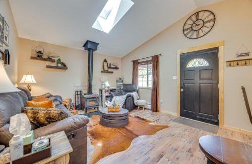 Tarryall House | Cabin in Eleven Mile Village w/Patio & Gas Grill!