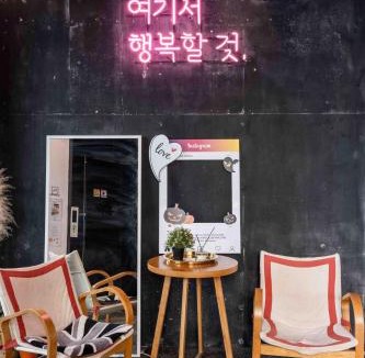 Haeundae Hostel | CANVAS BLACK Guesthouse