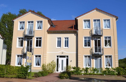 Seebad Bansin Villa | Category I, EC, 2 P. - Apartments Villa "On the sunny beach"