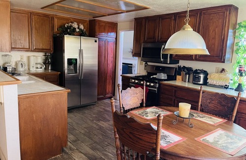 Moreno Valley House | Centrally located to Beaches, Mountains, Desert. Close to UCR and Loma Linda U.