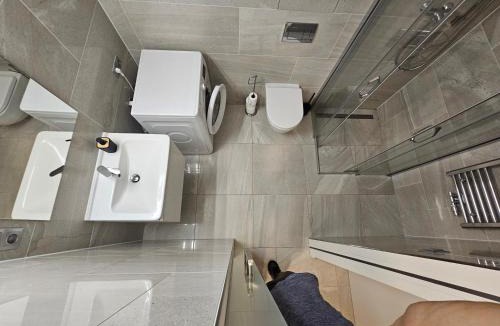 Prague 9 Apartment | Centre Design Suite O2 Arena - Parking - large glass balcony - big TV - Coffee, 24-7 Self Check-in
