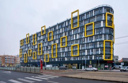 Prague 9 Apartment | Centre Design Suite O2 Arena - Parking - large glass balcony - big TV - Coffee, 24-7 Self Check-in