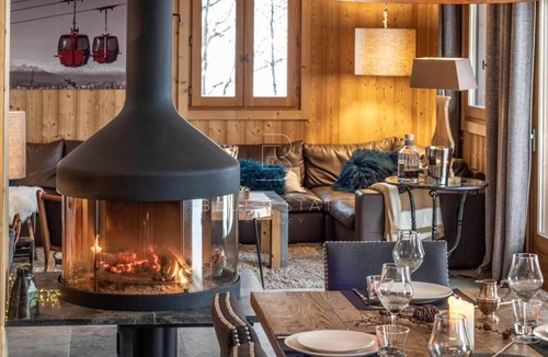 Demi-Quartier Ski Chalet | Chalet, 1st floor, terrace, fireplace or stove, parking, tv, 240m², Combloux