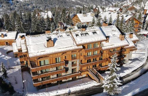 Meribel Ski Chalet | Chalet Airelles - Luxe et Confort au Pied des Pistes avec SPA et Services de Conciergerie - FR-1-613-52