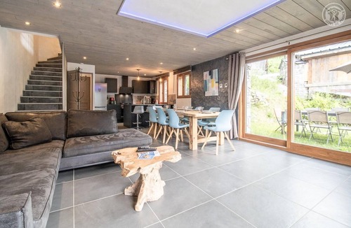 Champagny-en-Vanoise House | Chalet Bordon 2 - Champagny EN Vanoise