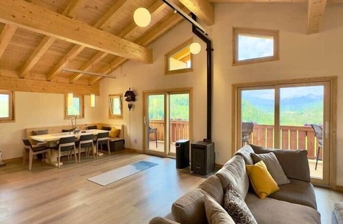 Red Cliff Ski Chalet | Chalet Homestake View between Vail and Leadville