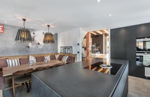 Le Raffort Ski Chalet | Chalet moderne à Méribel, 5 chambres, jacuzzi, proche télécabine - FR-1-566-14